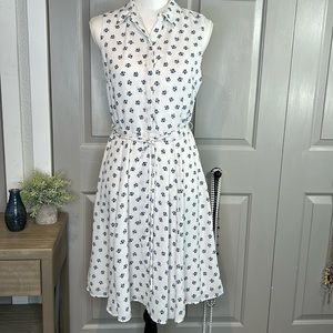 Banana Republic Sleeveless Belted Lined White Blue Floral Dress Size 6